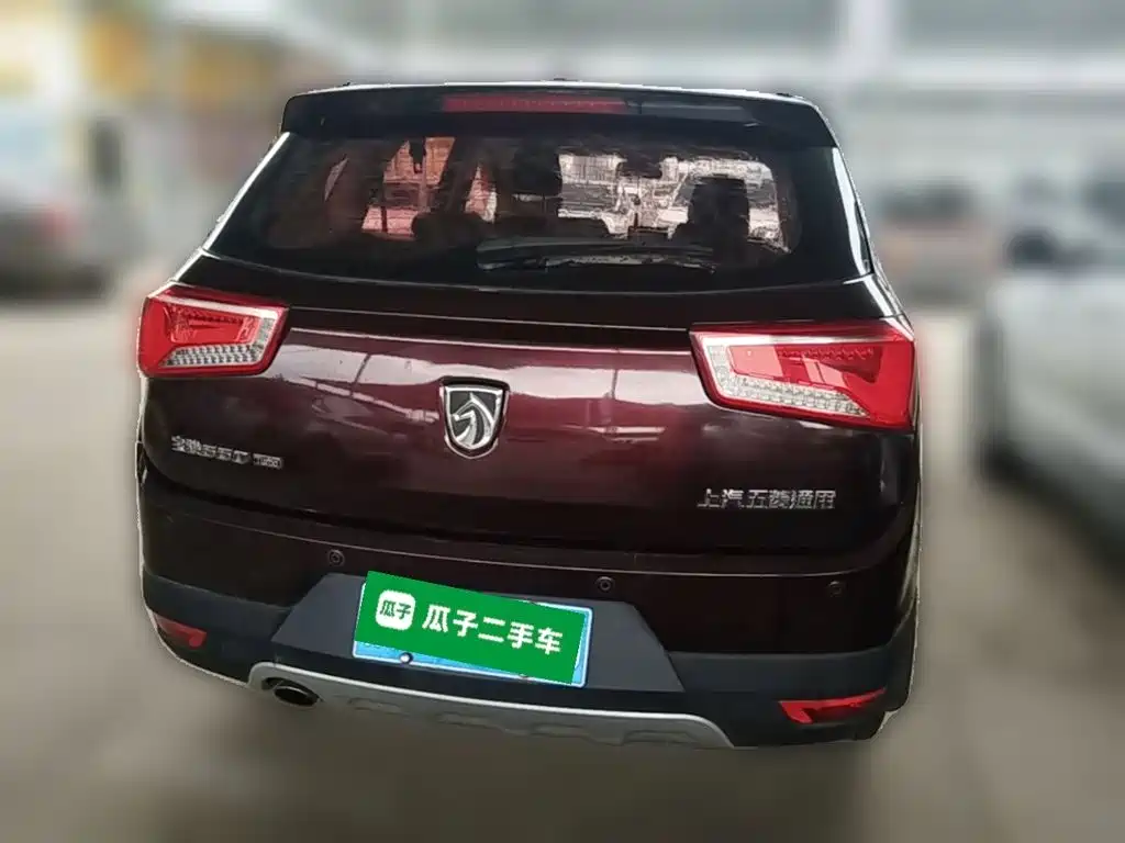 Baojun 560 2016 1.5T MT Elite