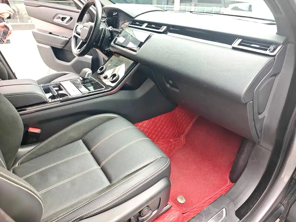 Land Rover Velar — миниатюра 8