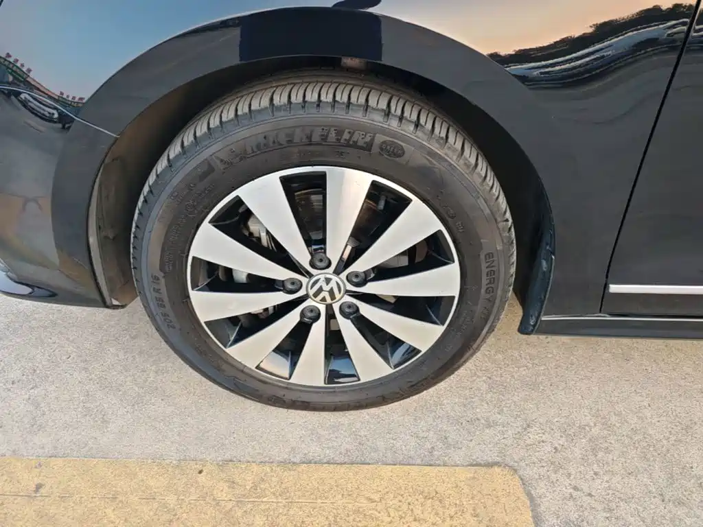 Volkswagen Sagitar — миниатюра 23