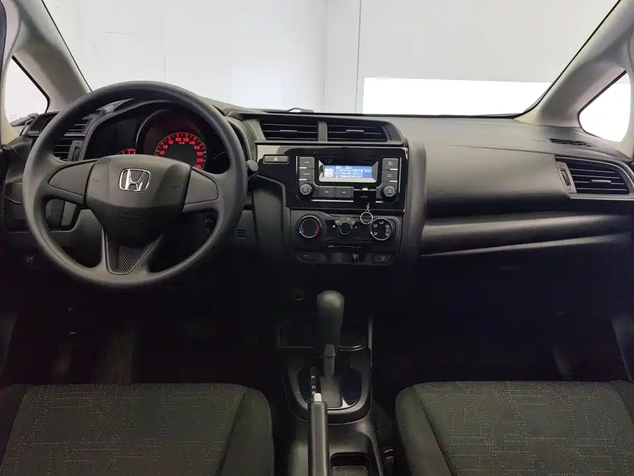 Honda Fit — миниатюра 12