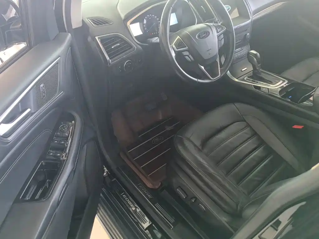 Ford Edge — миниатюра 16