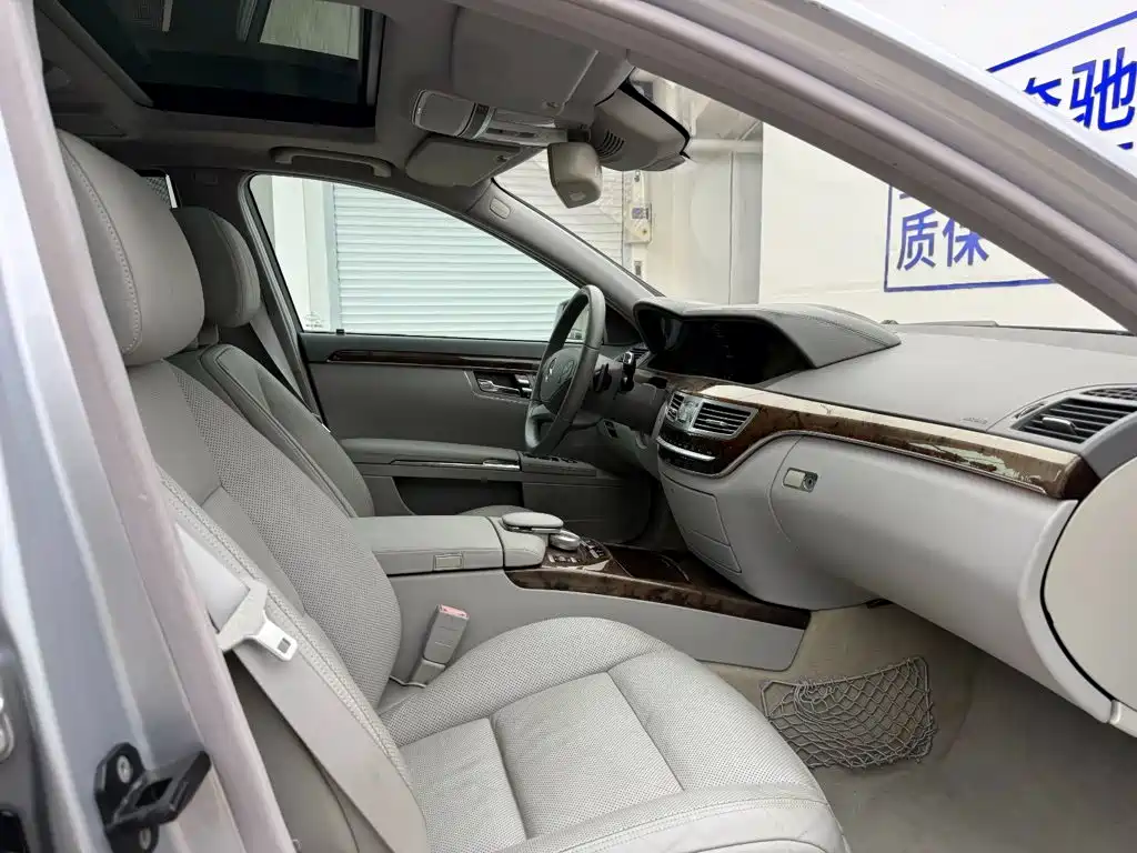 Mercedes-Benz S-Class — миниатюра 26