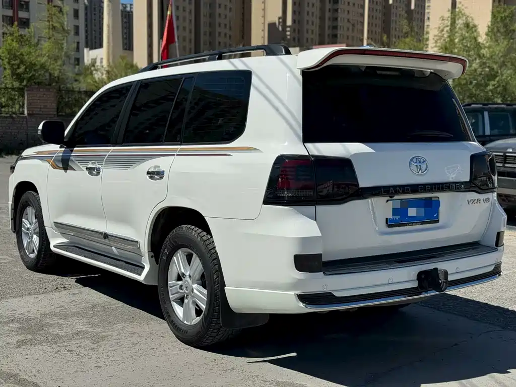 Toyota Land Cruiser 2010 4.7L AT VX