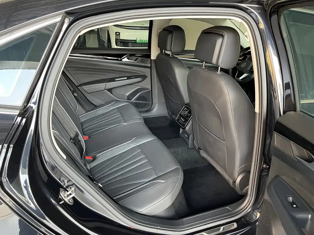 Volkswagen Passat — миниатюра 25