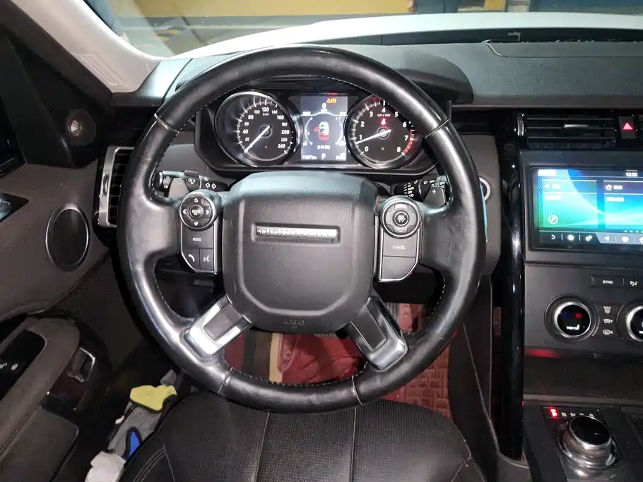 Land Rover Discovery — миниатюра 15