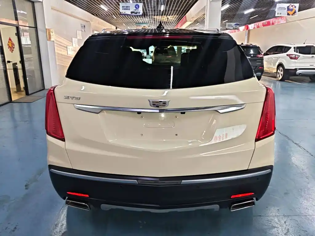 Cadillac XT5 — миниатюра 6