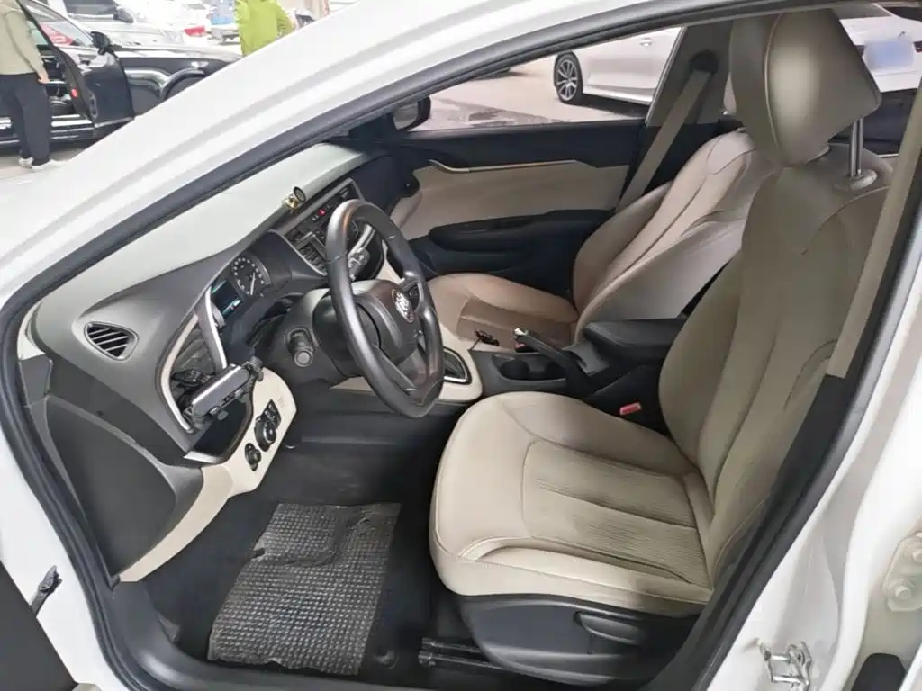 Buick Excelle — миниатюра 15
