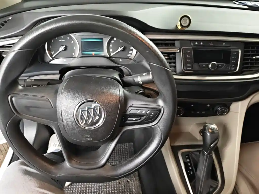 Buick Excelle — миниатюра 10