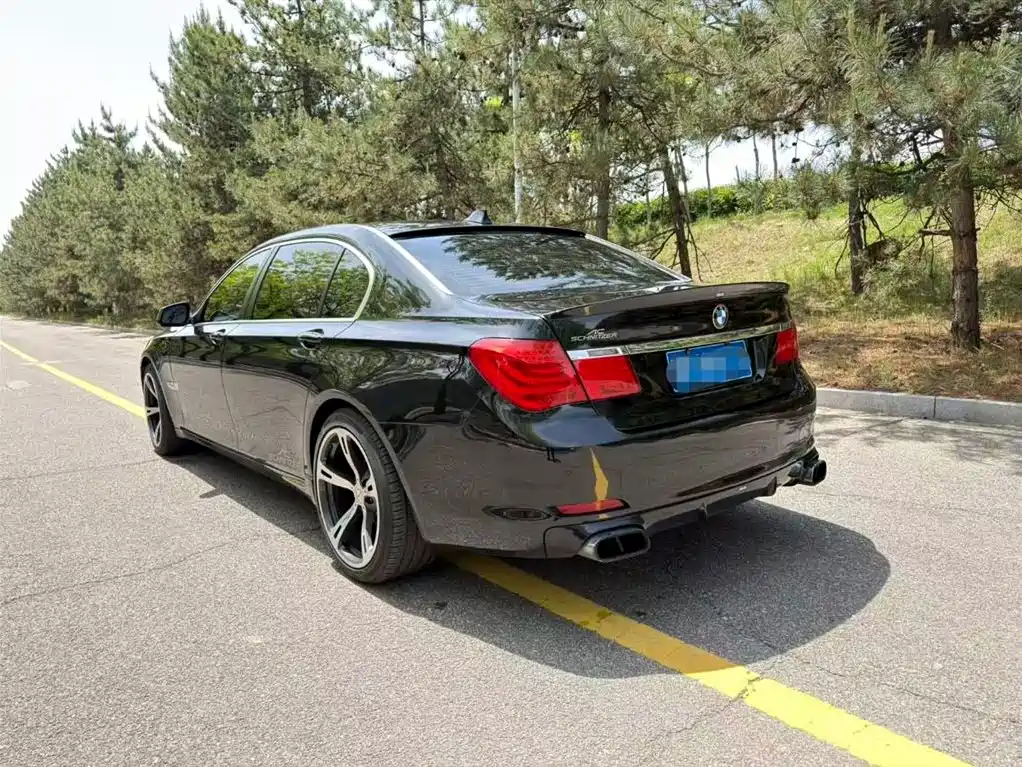 BMW 7 Series 7 2011 740Li