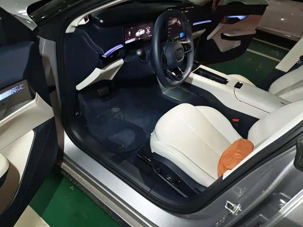 Lynk & Co 07 EM-P — миниатюра 17