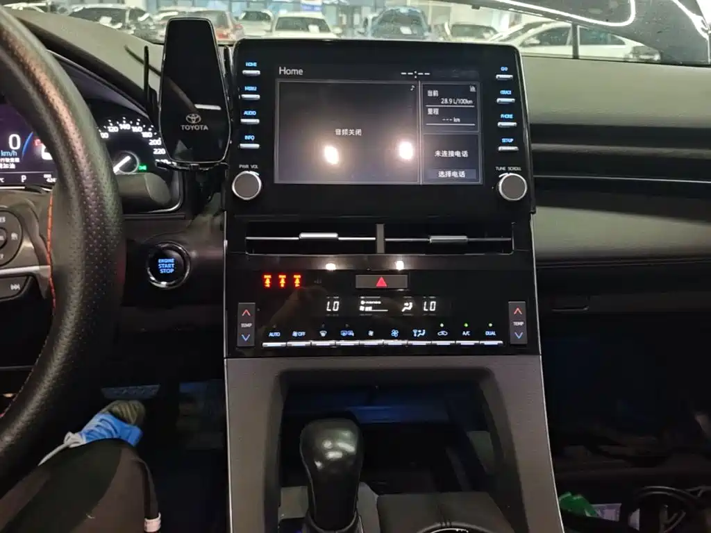 Toyota Avalon — миниатюра 13