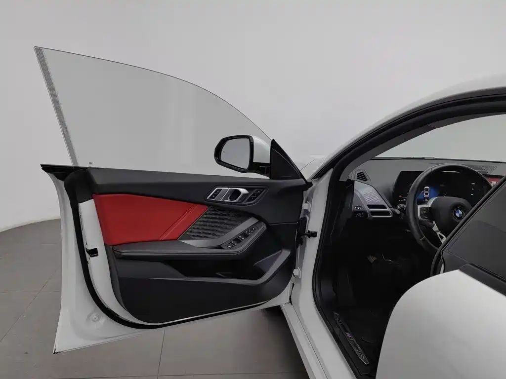 BMW 2 Series — миниатюра 8