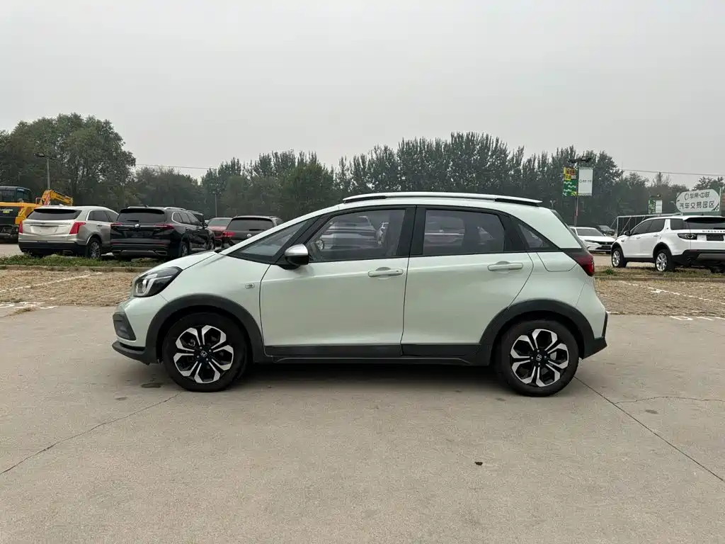 Honda Fit — миниатюра 7