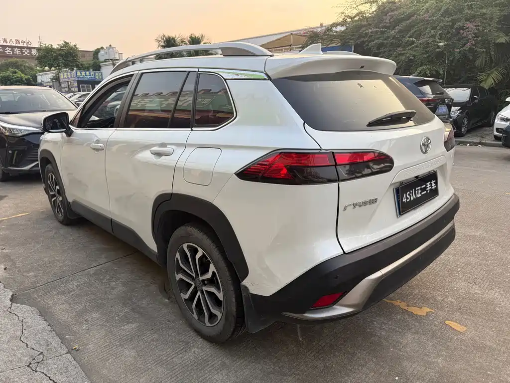 Toyota Frontlander — миниатюра 6