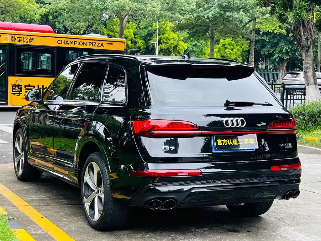 Audi Q7 — миниатюра 6