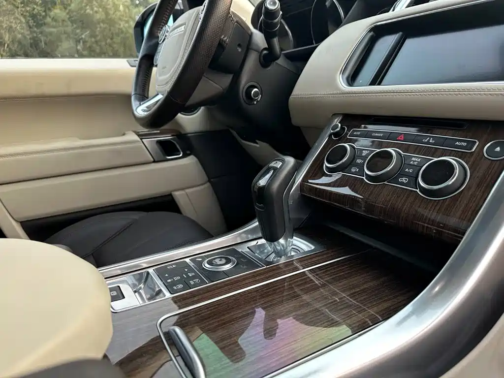 Land Rover Sport — миниатюра 18