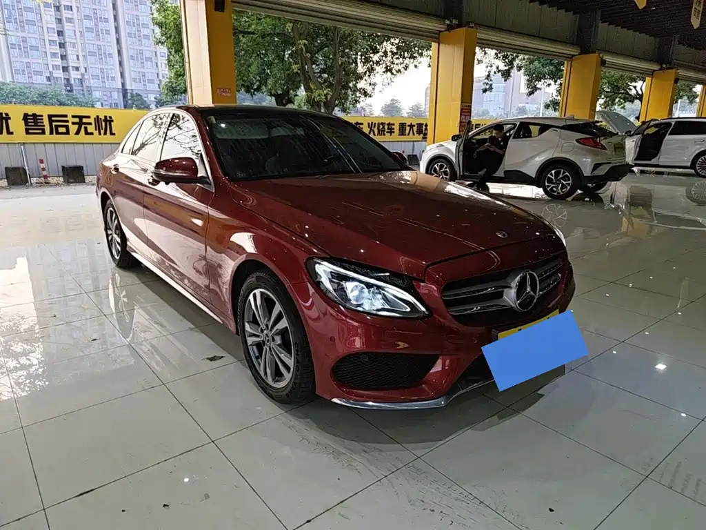 Mercedes-Benz C-Class — миниатюра 2