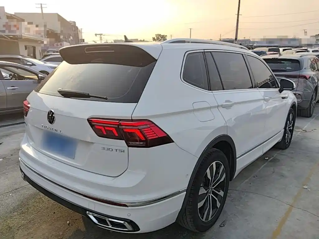 Volkswagen Tiguan L — миниатюра 7