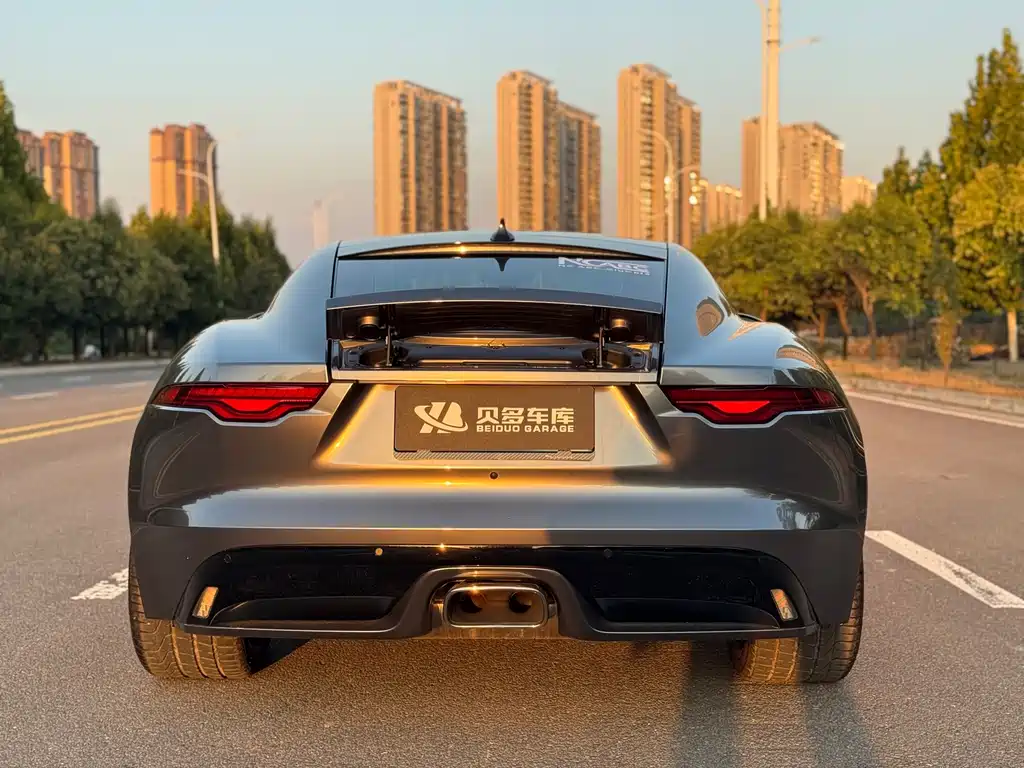 Jaguar F-TYPE — миниатюра 5