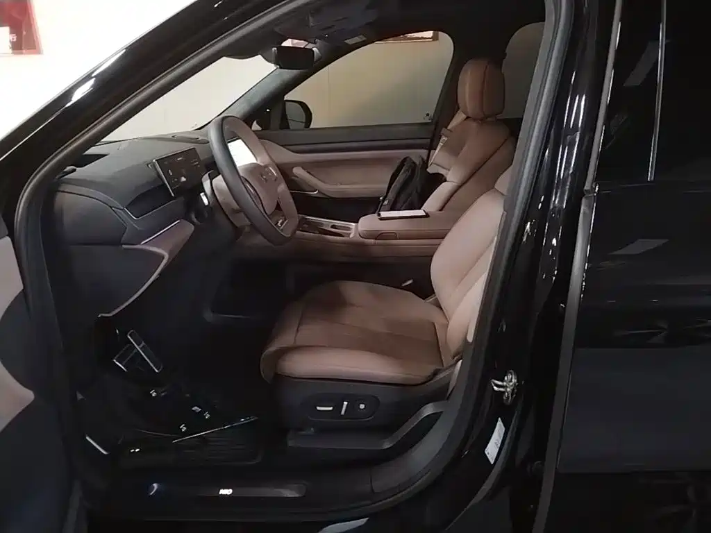 NIO ES8 — миниатюра 15
