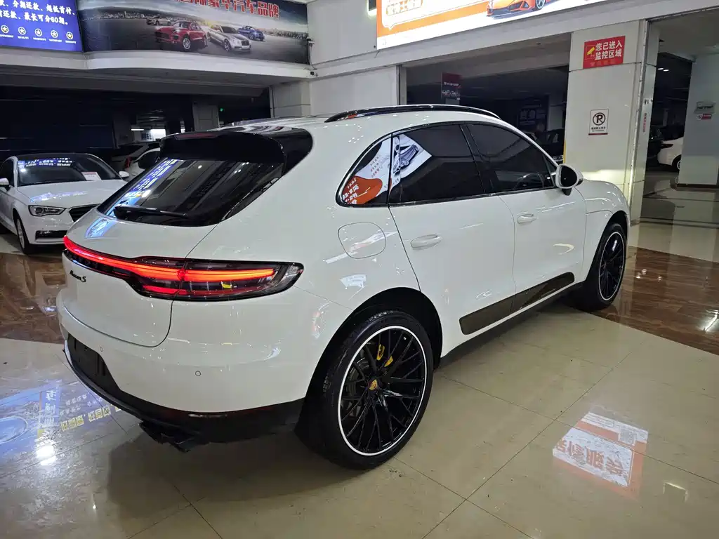 Porsche Macan — миниатюра 17