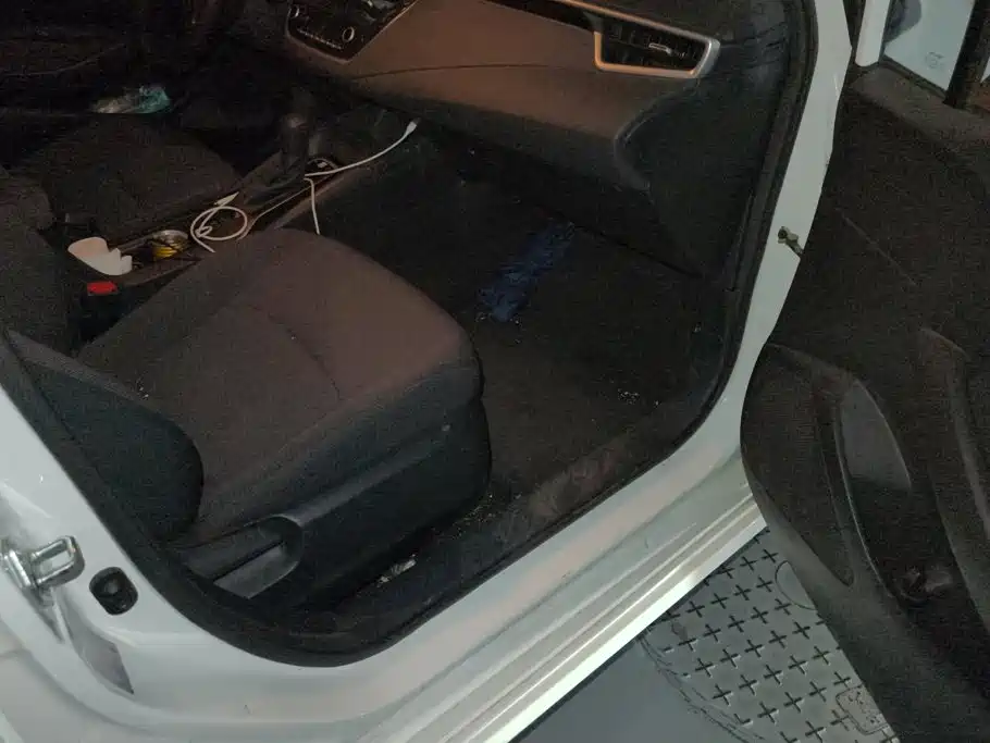 Toyota Corolla — миниатюра 8