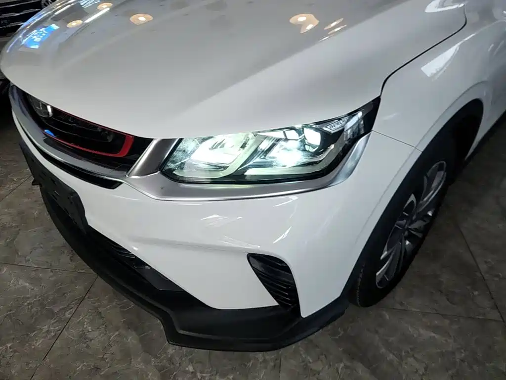 Geely Binyue — миниатюра 24