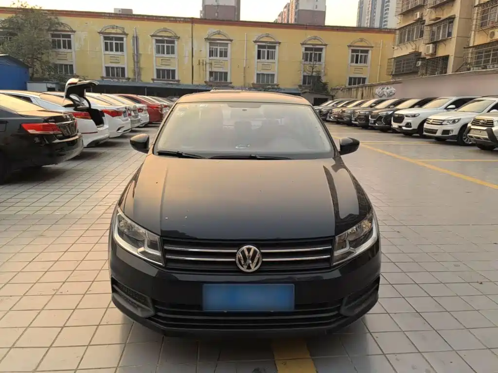 Volkswagen Santana — миниатюра 3