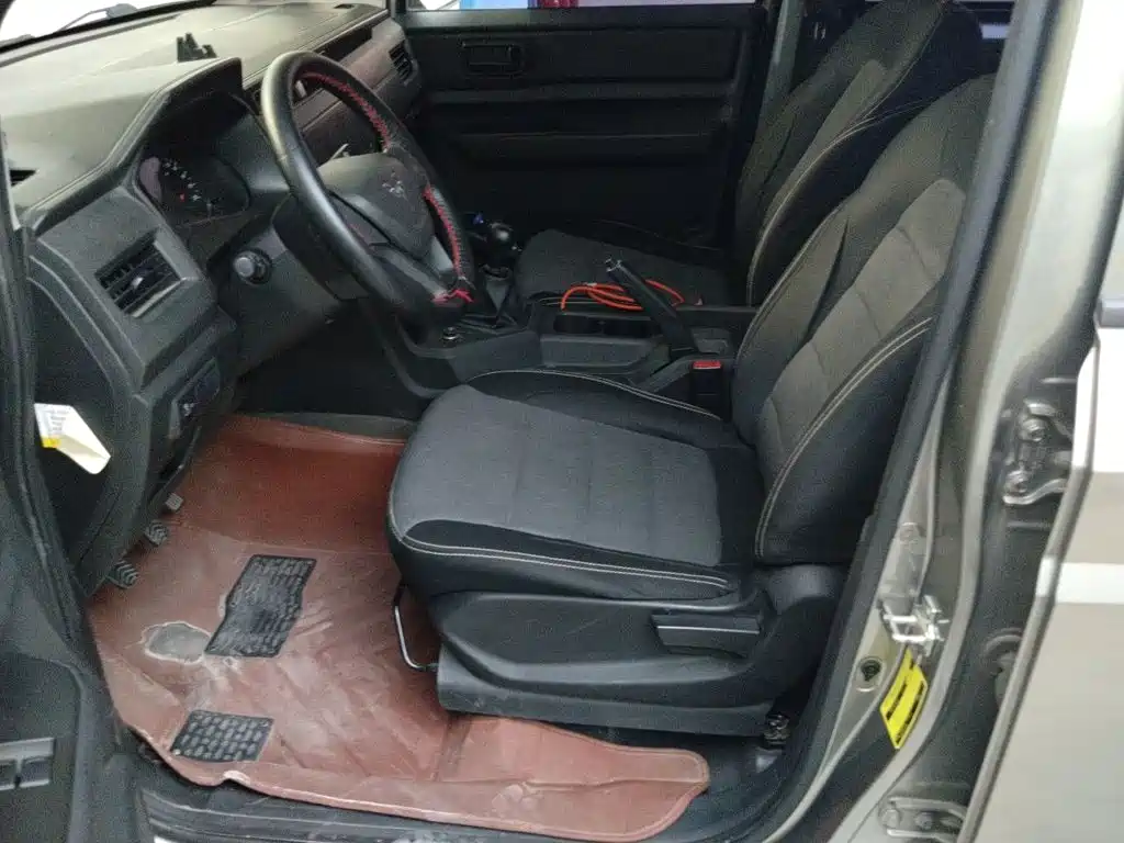 Wuling Hongguang PLUS — миниатюра 11