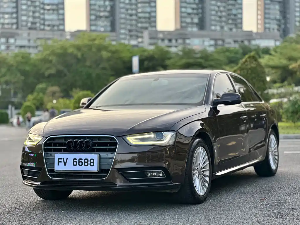 Audi A4L 2015