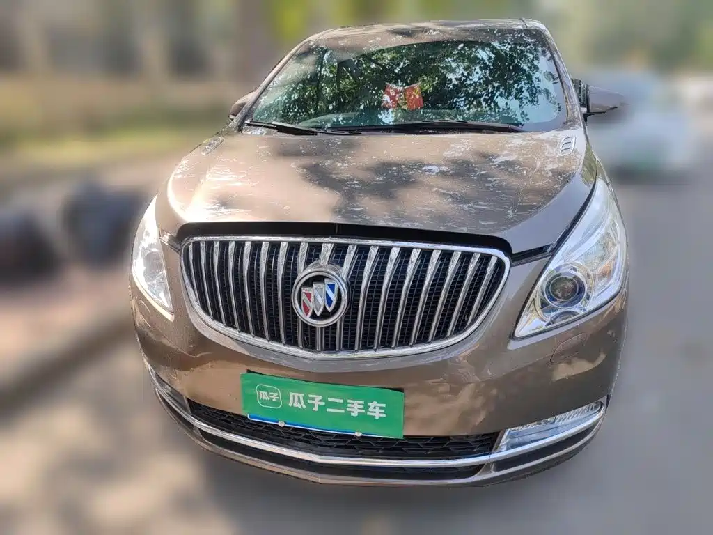 Buick GL8 — миниатюра 2