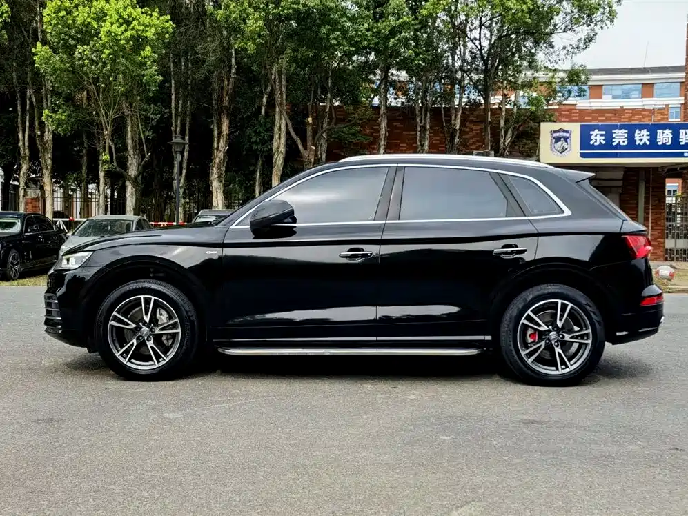 Audi Q5L 2018 45 TFSI Premium Fashion V