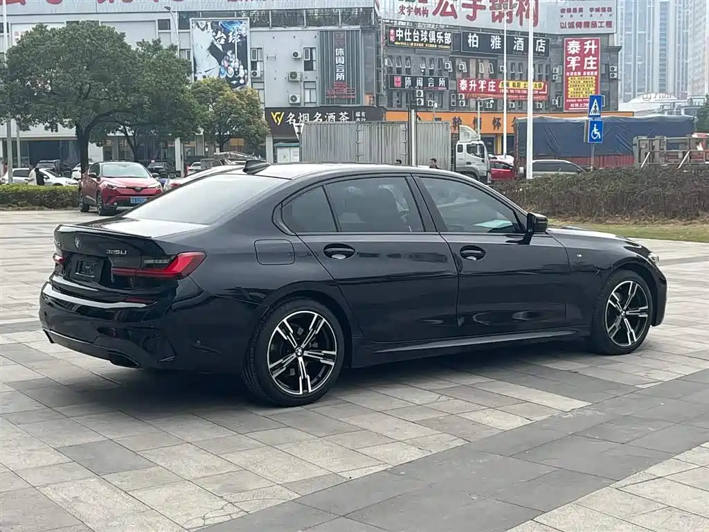 BMW 3 Series — миниатюра 5