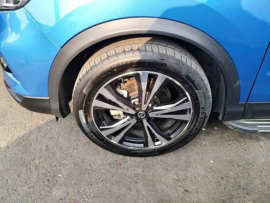 Nissan Qashqai — миниатюра 23