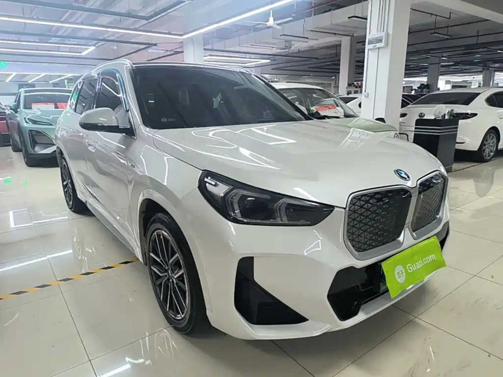 BMW iX1 — миниатюра 4