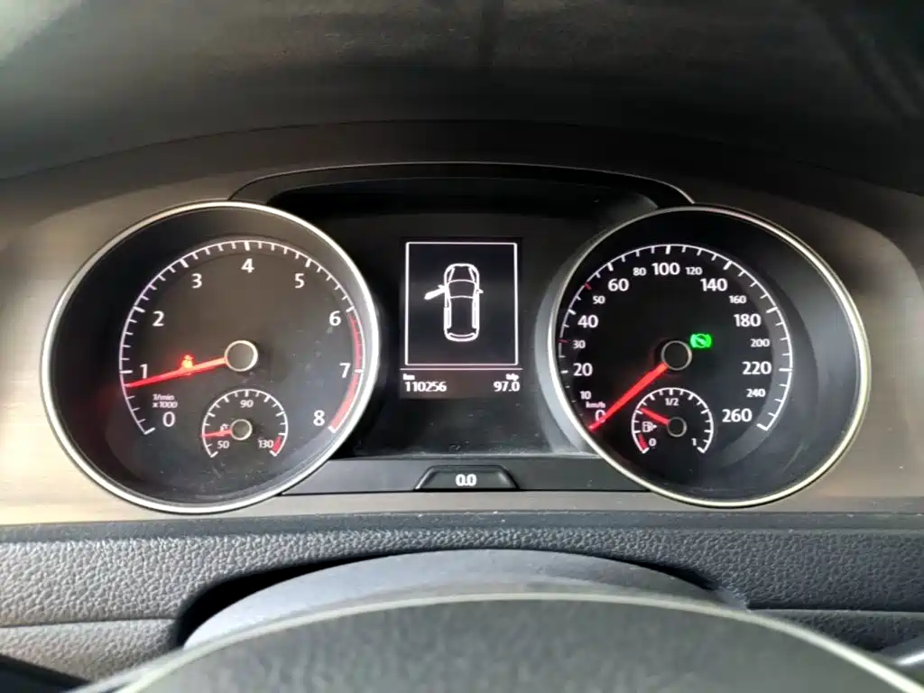 Volkswagen Golf — миниатюра 12