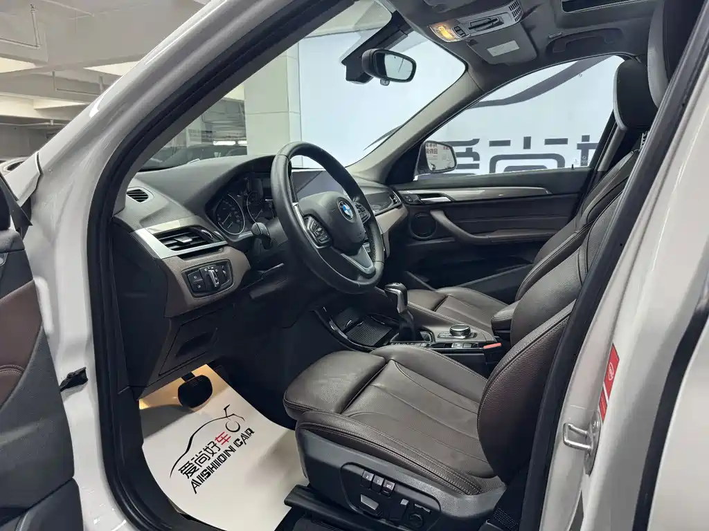 BMW X1 2016 xDrive20Li Luxury