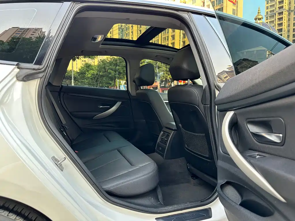 BMW 3 Series GT — миниатюра 17