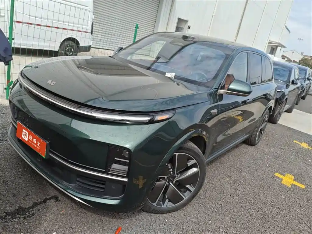 Li Auto Li L9 2025
