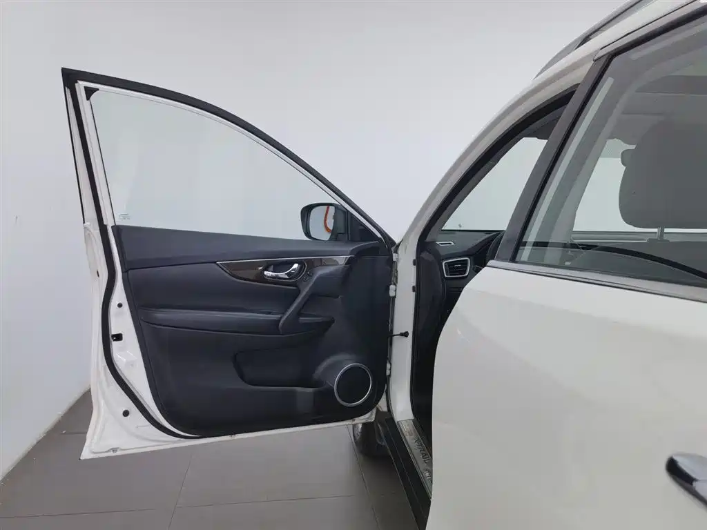 Nissan X-Trail 2014 2.5L CVT 4WD