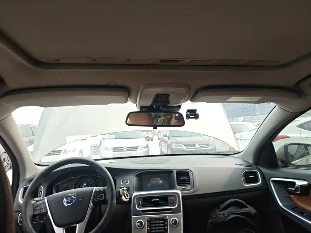 Volvo S60 — миниатюра 18