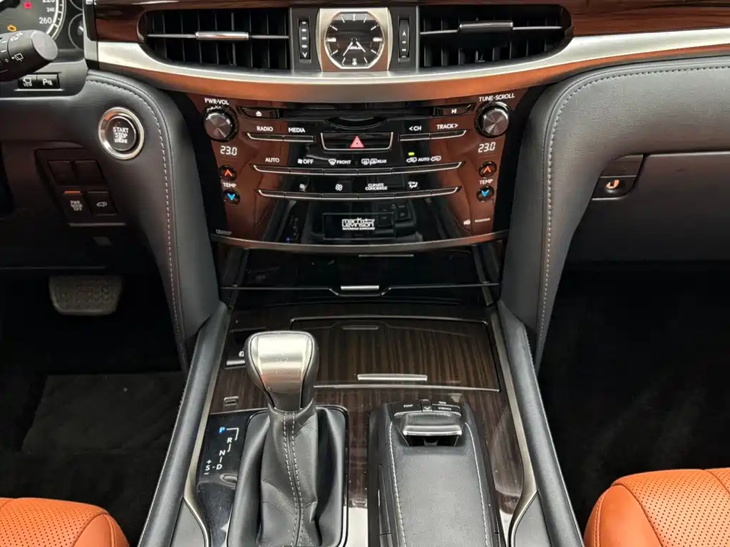 Lexus LX — фотографии объявления, Фото 12
