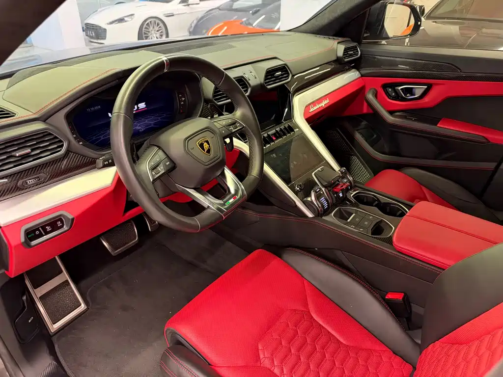 Lamborghini Urus — миниатюра 4