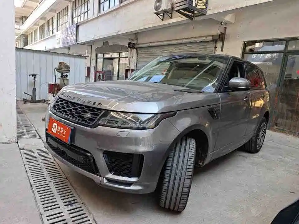 Land Rover Sport