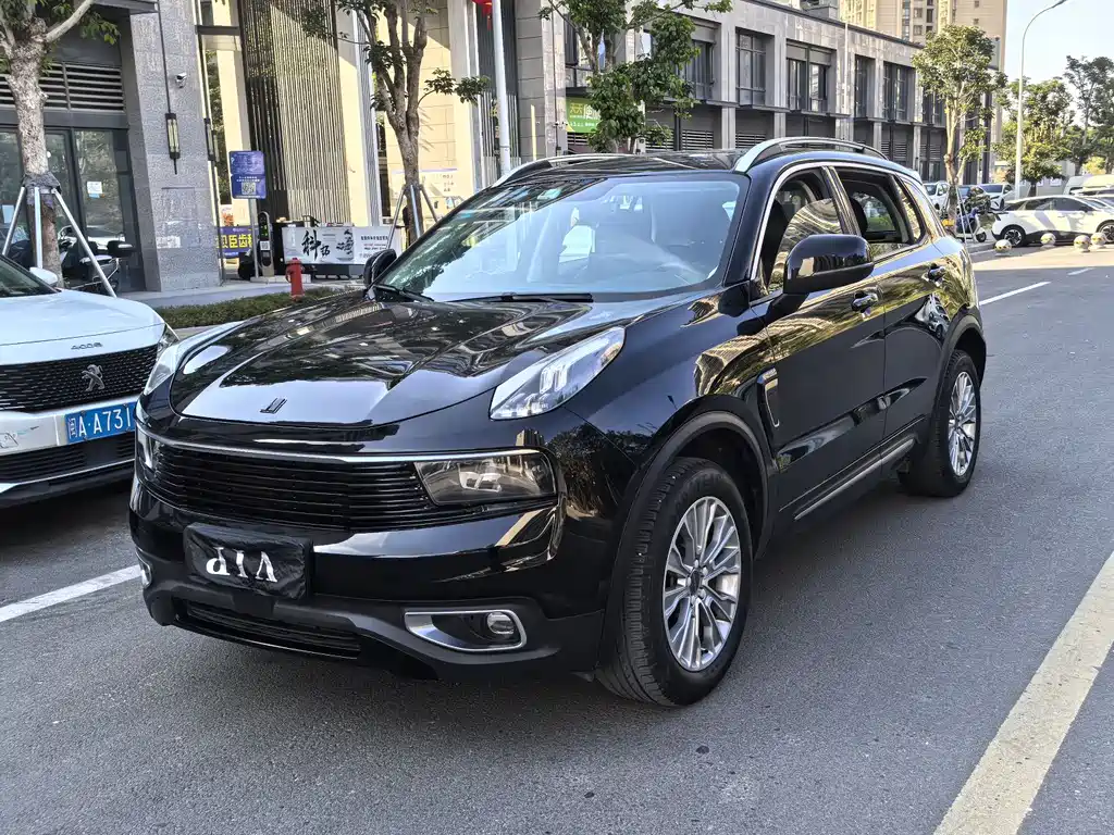 Lynk & Co 01 2018