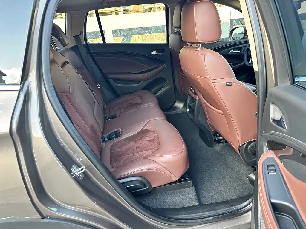 Buick Envision Plus — миниатюра 14