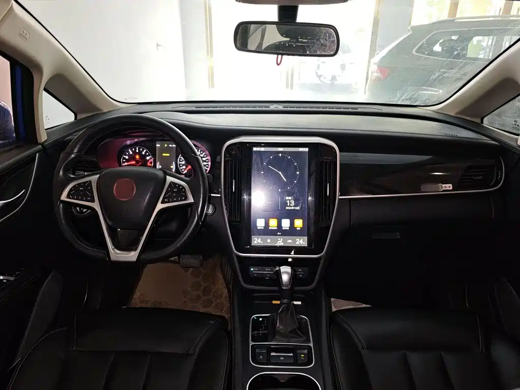 BYD MAX — миниатюра 10