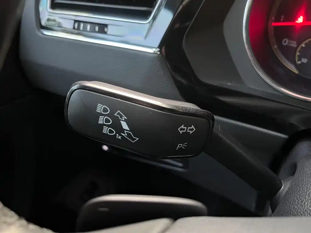 Volkswagen Tiguan L — миниатюра 7