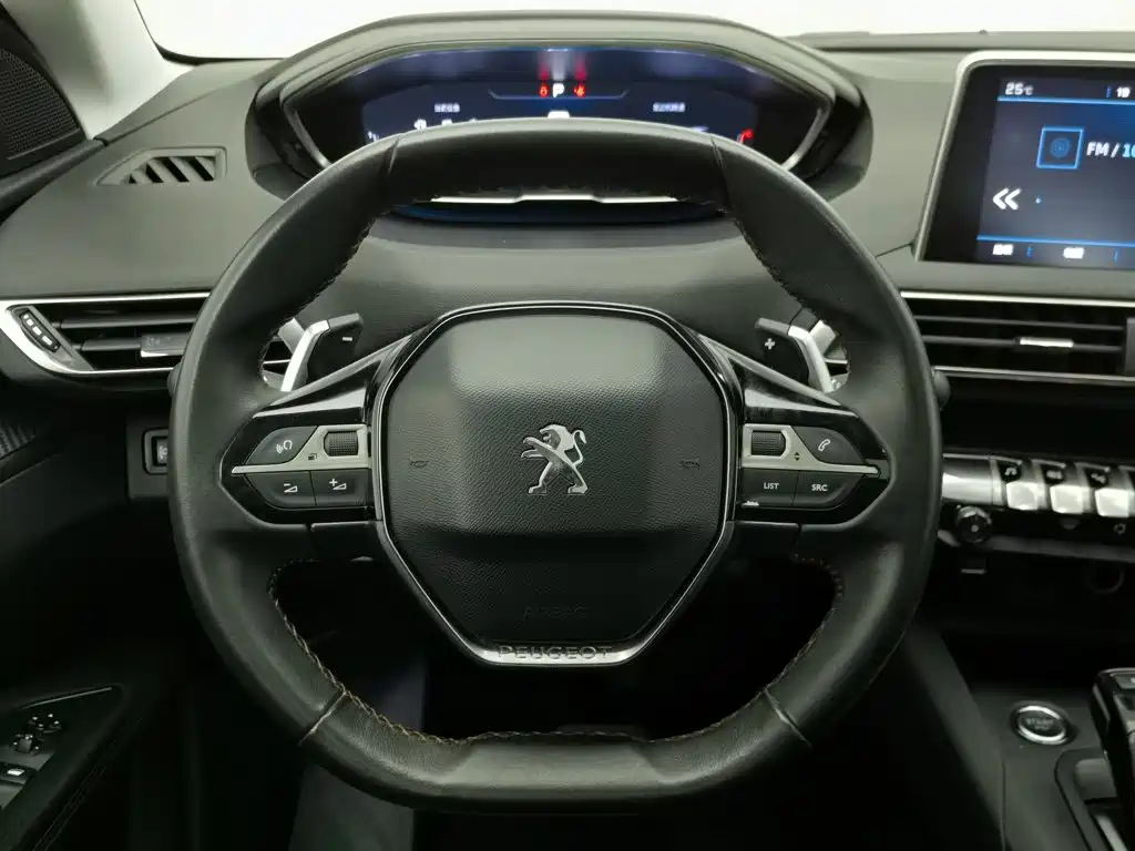 Peugeot 4008 — миниатюра 11