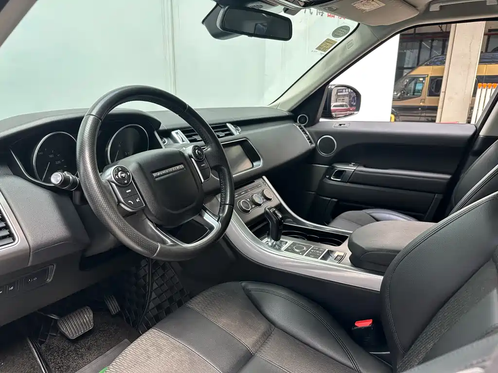 Land Rover Range Rover Sport 2016 3.0T